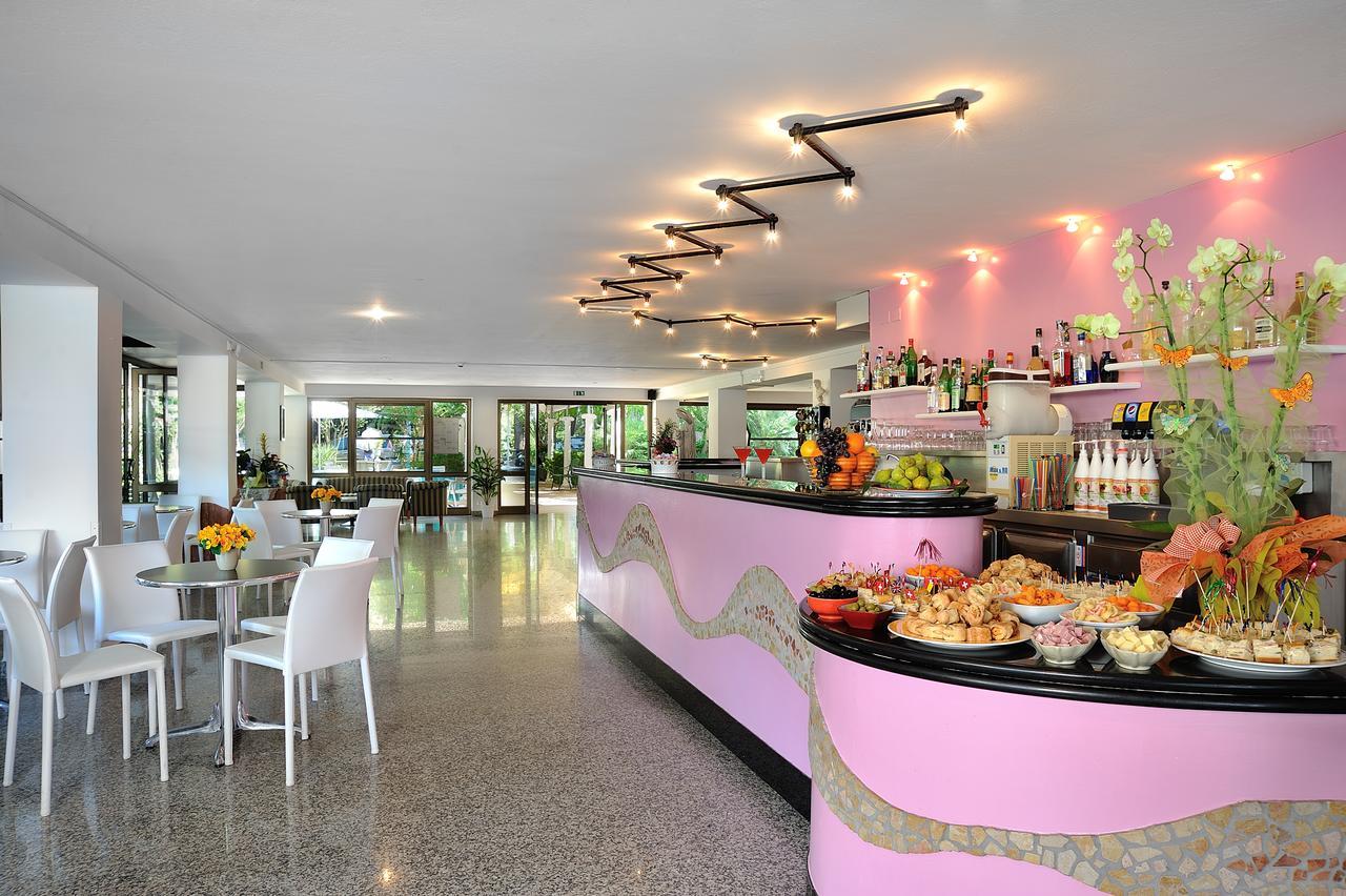 Antea Hotel Cervia Esterno foto
