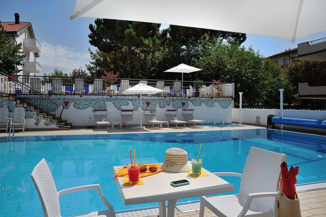 Antea Hotel Cervia Esterno foto